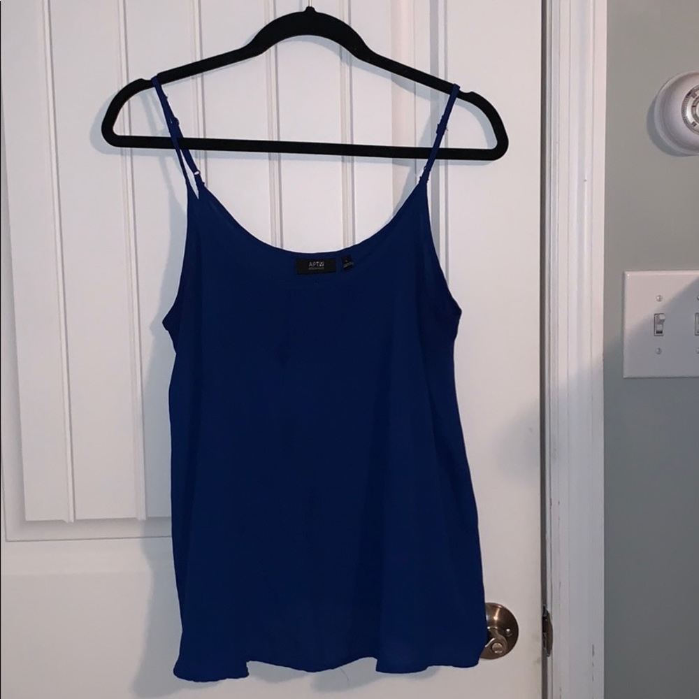 Flowy tank